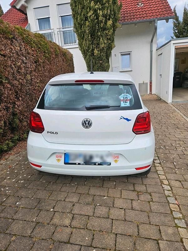 Gebraucht VW Polo Comfortline 75 PS (55 kW) 2015 Weiß Kleinwagen