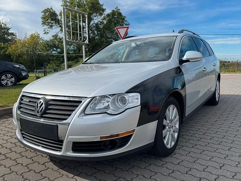 Silber Gebraucht 2009 VW Passat Comfortline Kombi | 1.999 € (Fairer Preis) - Bild 1/4