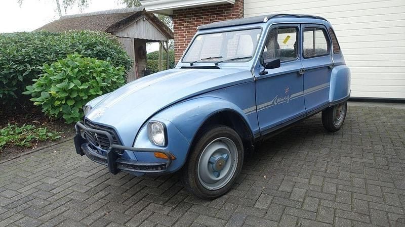 Blau Gebraucht 1982 Citroën Dyane Limousine | 7.950 € - Bild 1/4