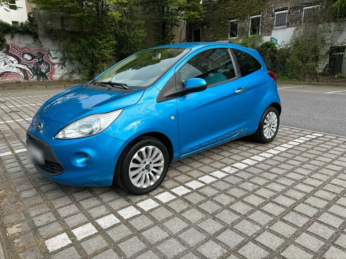 Gebraucht Ford Ka Titanium 69 PS (50 kW) 2012 Blau Kleinwagen
