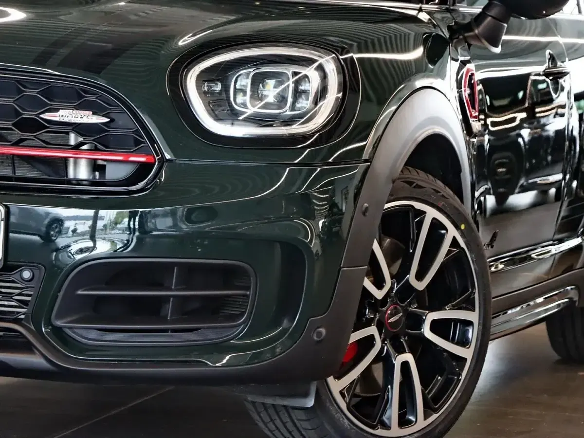 Używany Mini John Cooper Works 306 KM (225 kW) 2022 Zielony Hatchback