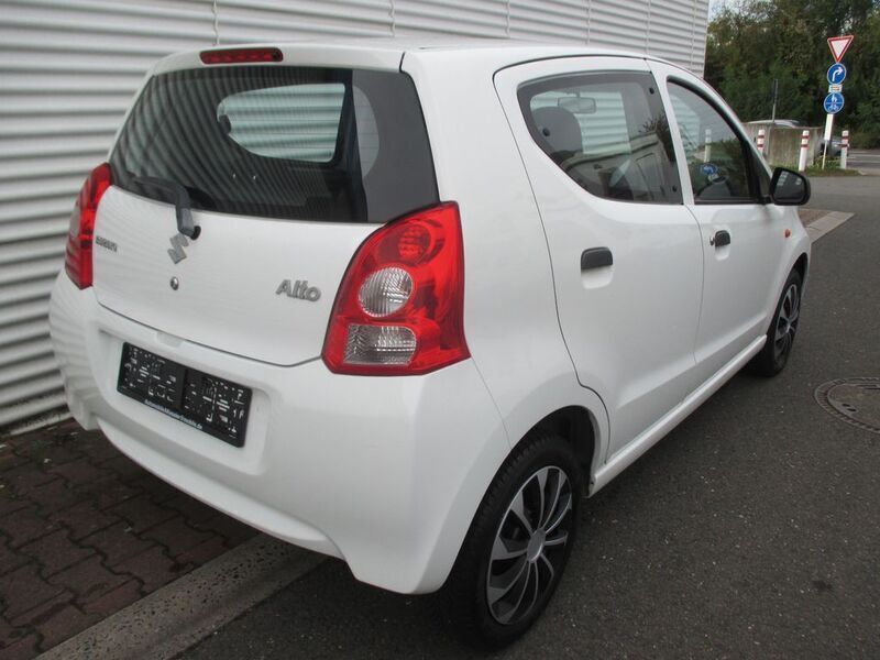 Second-hand Suzuki Alto 68 CP (50 kW) 2009 Alb Hatchback