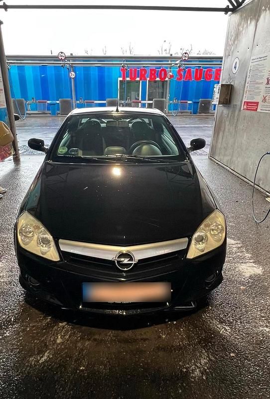 Gebraucht Opel Tigra 90 PS (66 kW) 2009 Schwarz Cabrio
