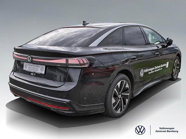 Gebraucht VW ID.7 Pro 210 kW (286 PS) 2024 Schwarz (grenadillschwarz metallic) Kleinwagen