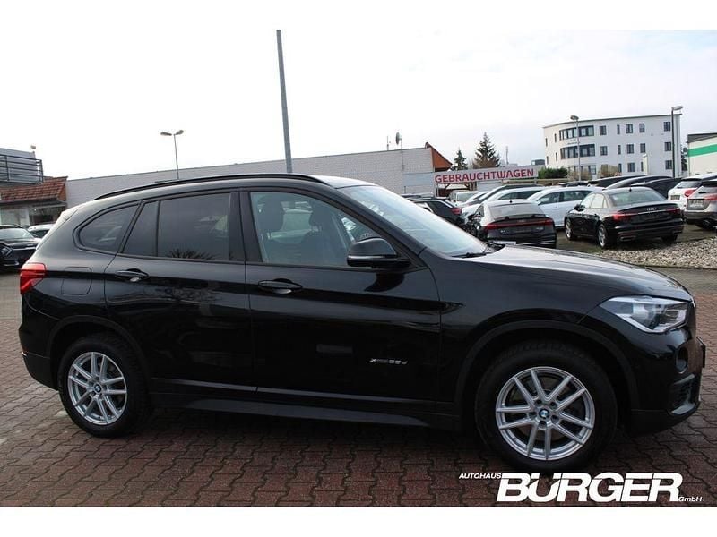 Gebraucht BMW X1 Advantage 190 PS (139 kW) 2017 Schwarz SUV
