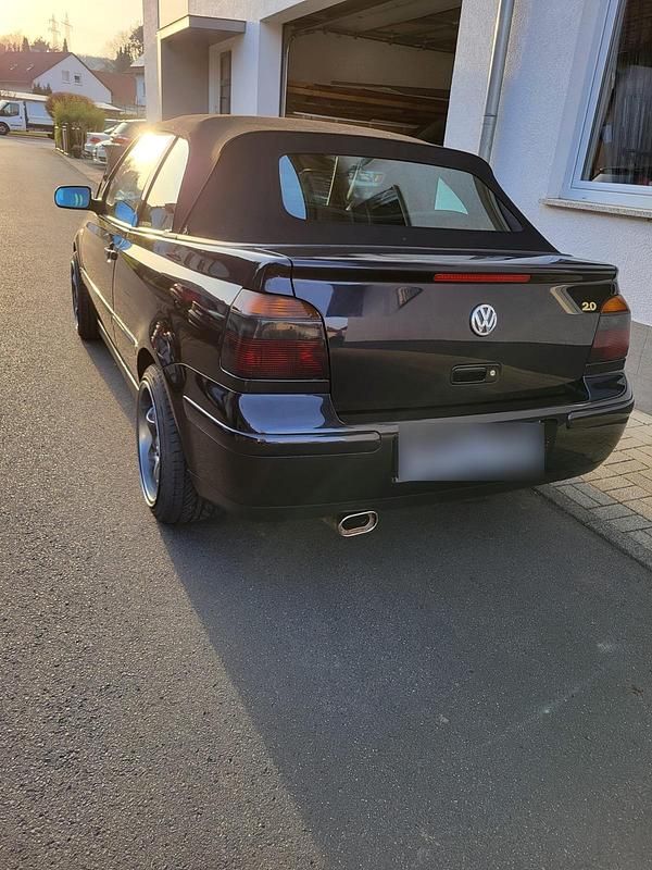 Gebraucht VW Golf Cabriolet Conceptline 116 PS (85 kW) 2001 Schwarz Cabrio
