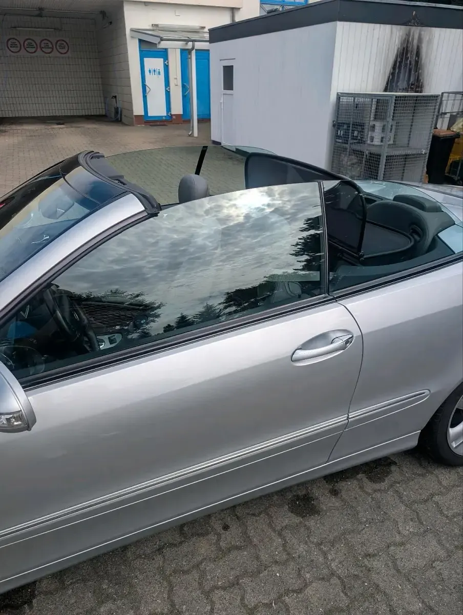 Gebraucht Mercedes CLK280 230 PS (169 kW) 2007 Silber Cabrio
