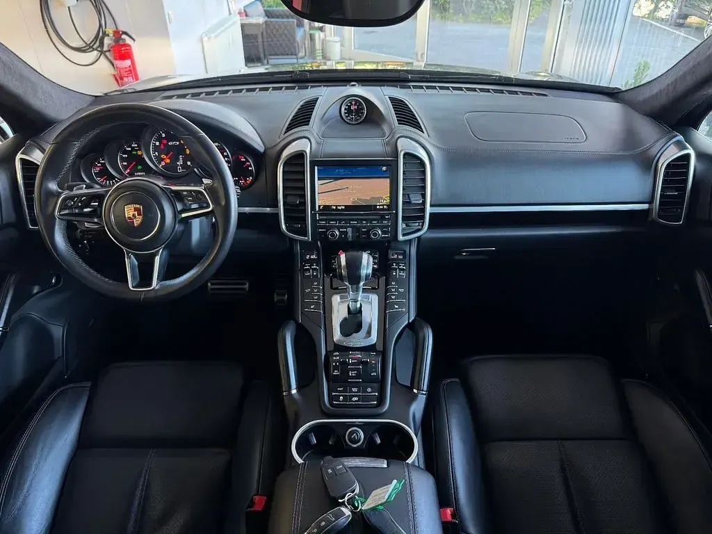 Gebraucht Porsche Cayenne 441 PS (324 kW) 2015 Schwarz SUV