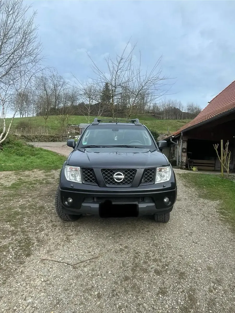 Gebraucht Nissan Navara 170 PS (125 kW) 2006 Schwarz Pickup