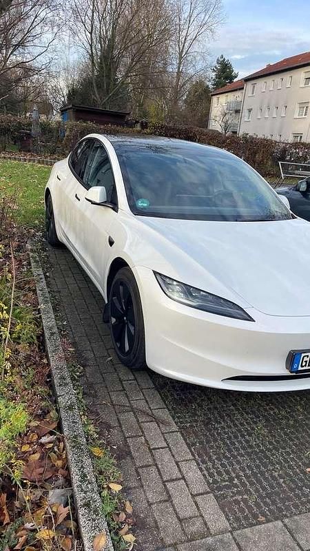Gebraucht Tesla Model 3 Standard Range Plus 208 kW (283 PS) 2023 Weiß Limousine