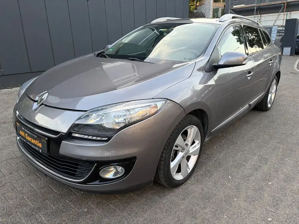 Gebraucht Renault Mégane III Dynamique 110 PS (80 kW) 2013 Grau Limousine