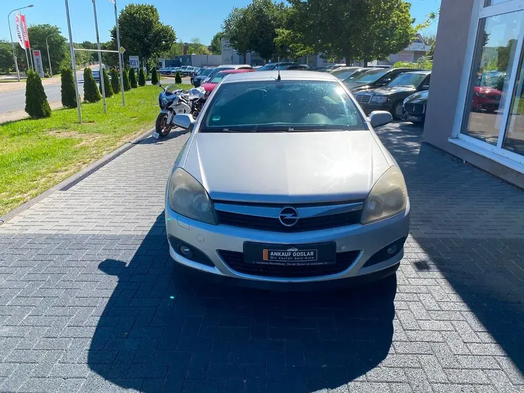 Gebraucht Opel Astra Edition 140 PS (102 kW) 2006 Silber Cabrio