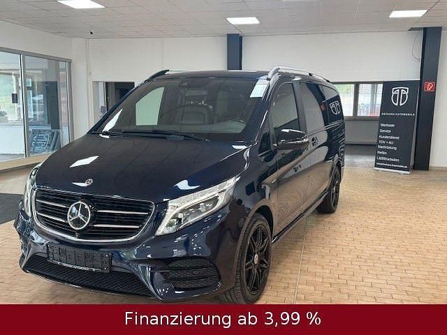 Blau Gebraucht 2017 Mercedes V250 Avantgarde Edition Van / Kleinbus | 44.990 € (Teuer) - Bild 1/4