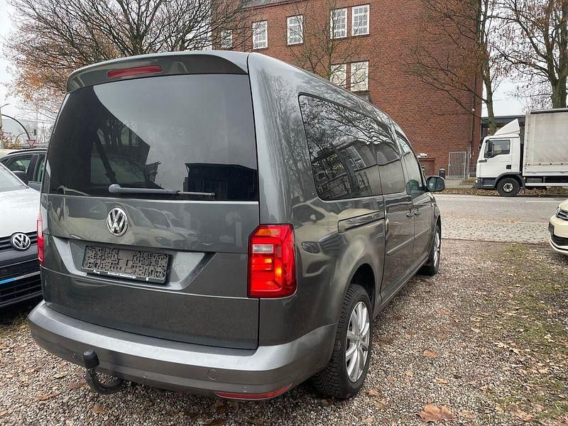 Gebraucht VW Caddy Maxi 102 PS (75 kW) 2016 Grau Van / Kleinbus