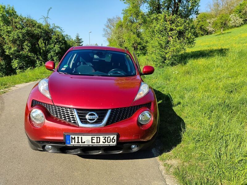 Rot Gebraucht 2011 Nissan Juke Tekna SUV | 5.999 € (Fairer Preis) - Bild 1/4