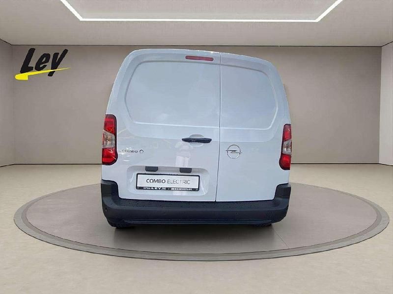 Nowe Opel Combo-e Life Basis 100 kW (136 KM) 2025 Biały Minivan