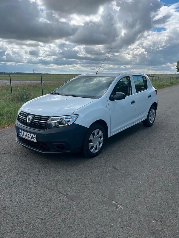 Weiß Gebraucht 2019 Dacia Sandero Kleinwagen | 6.400 € - Bild 1/4