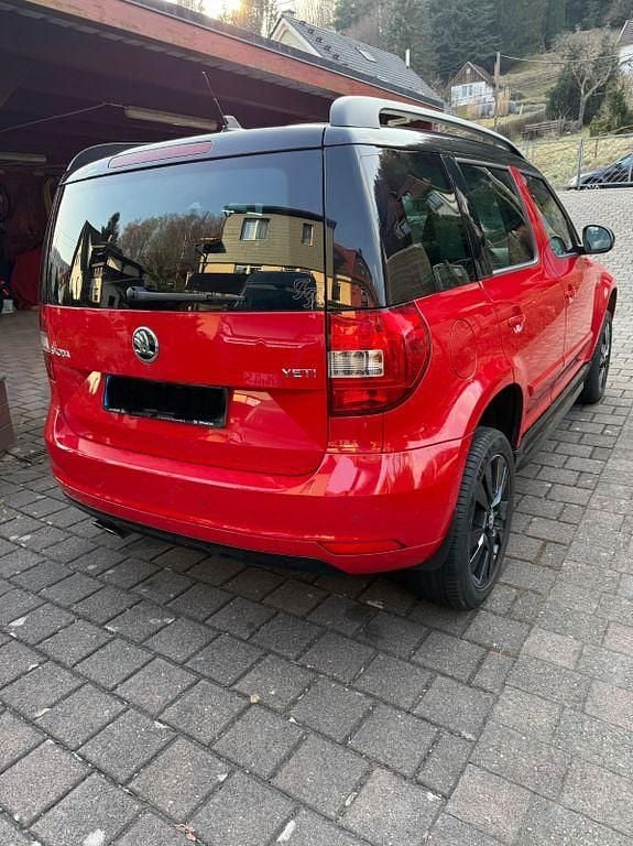 Gebraucht Skoda Yeti Monte Carlo 122 PS (89 kW) 2015 Rot SUV
