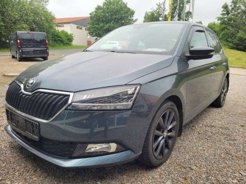 Quarzgrau metallic Gebraucht 2019 Skoda Fabia Soleil Kleinwagen | 12.490 € (Fairer Preis) - Bild 1/3