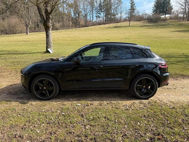 Gebraucht Porsche Macan 252 PS (185 kW) 2018 Schwarz SUV