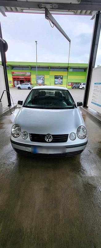 Grau Gebraucht 2003 VW Polo Kleinwagen | 1.200 € (Fairer Preis) - Bild 1/4