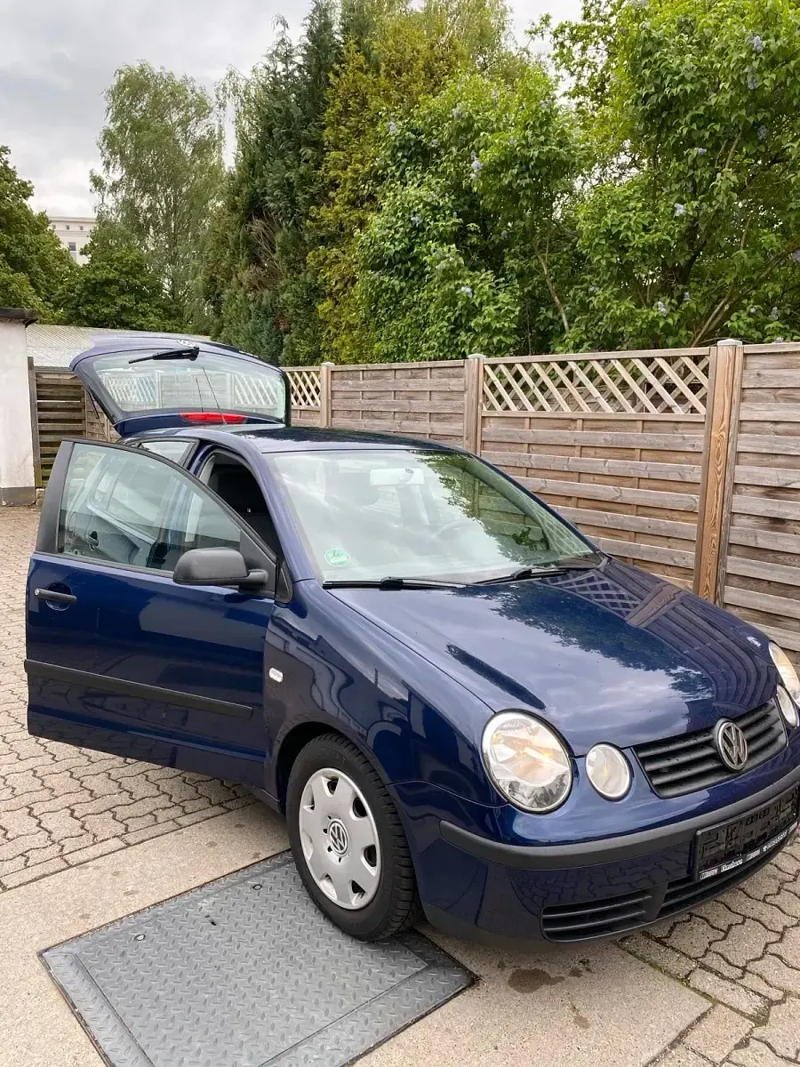 Gebraucht VW Polo 55 PS (40 kW) 2003 Blau Kleinwagen