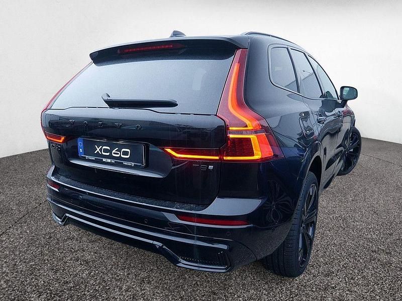 Neu Volvo XC60 Plus 455 PS (334 kW) 2025 Schwarz SUV