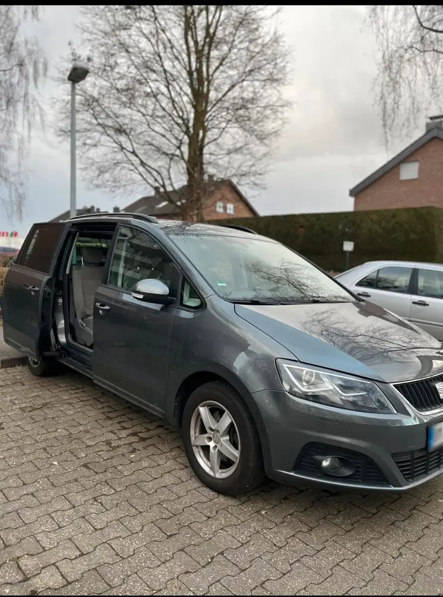 Używany Seat Alhambra 140 KM (102 kW) 2012 Szary Minivan