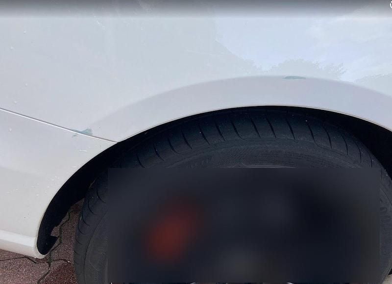 Gebraucht Mercedes E220 194 PS (142 kW) 2018 Weiß Kombi