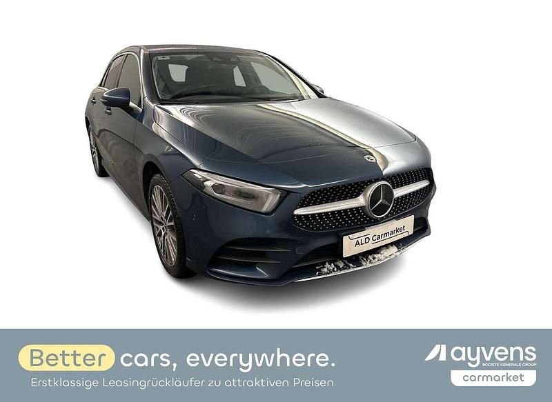 Denimblau metalliclack Gebraucht 2022 Mercedes E250 Coupé | 25.980 € (Superpreis) - Bild 1/4