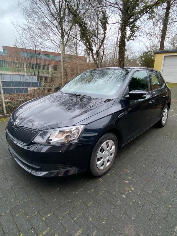 Gebraucht Skoda Fabia 60 PS (44 kW) 2017 Schwarz Kleinwagen
