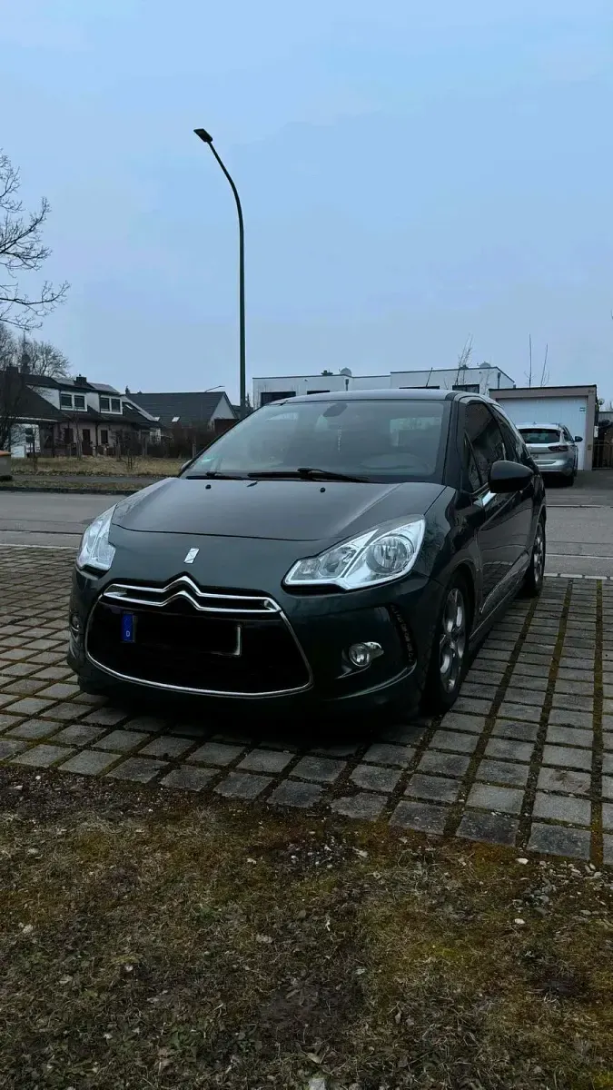 Gebraucht Citroën DS3 165 PS (121 kW) 2012 Grau Kleinwagen