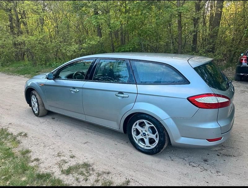Silber Gebraucht 2009 Ford Mondeo Kombi | 1.500 € - Bild 1/4