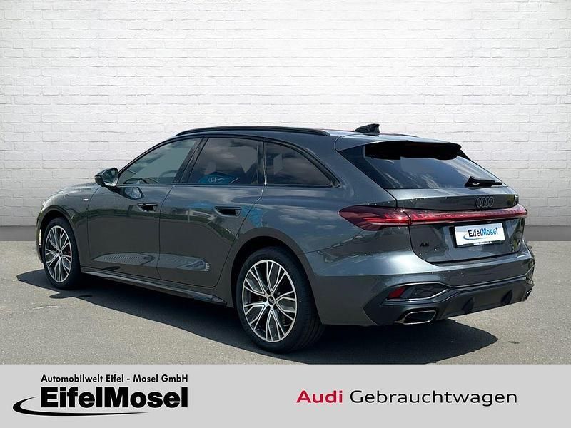 Neu Audi A5 Sport 150 PS (110 kW) 2025 Grau Coupé
