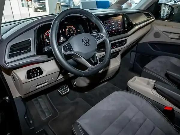 Gebraucht VW Multivan 150 PS (110 kW) 2025 Deep black perleffekt Van / Kleinbus