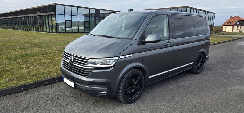 Grau Gebraucht 2021 VW T6.1 Van | 46.900 € (Teuer) - Bild 1/4
