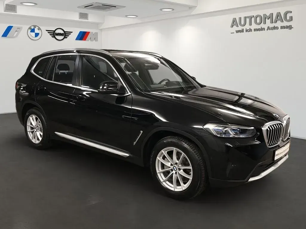 Gebraucht BMW X3 Sport Line 190 PS (139 kW) 2023 Schwarz SUV