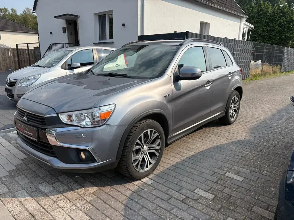 Gebraucht Mitsubishi ASX Diamant Edition 150 PS (110 kW) 2017 Grau SUV