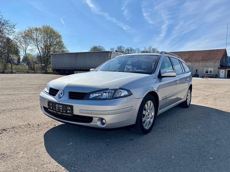 Gebraucht Renault Laguna II Privilege 135 PS (99 kW) 2005 Platingrau Kombi
