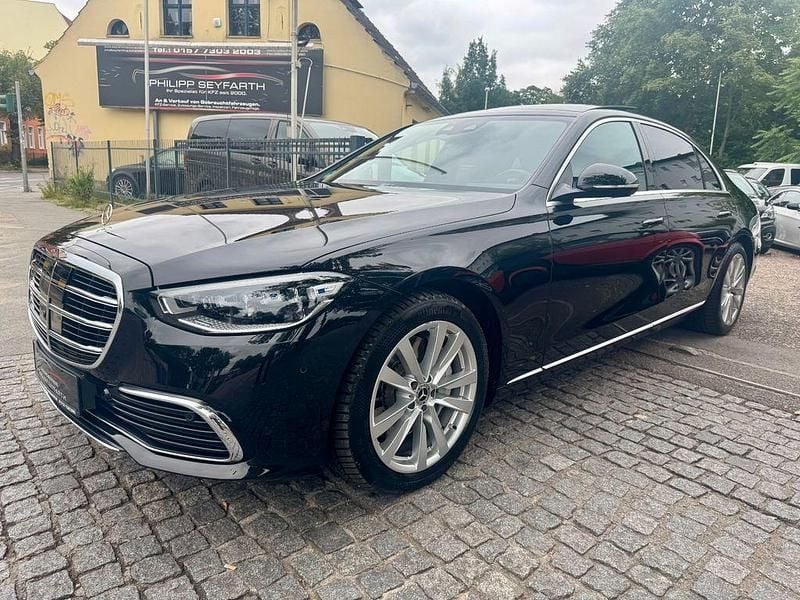Schwarz Gebraucht 2021 Mercedes S350 Limousine | 74.790 € - Bild 1/4