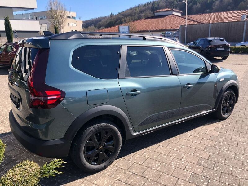 Grün Neu 2025 Dacia Jogger Extreme Limousine | 22.290 € (Fairer Preis) - Bild 1/4