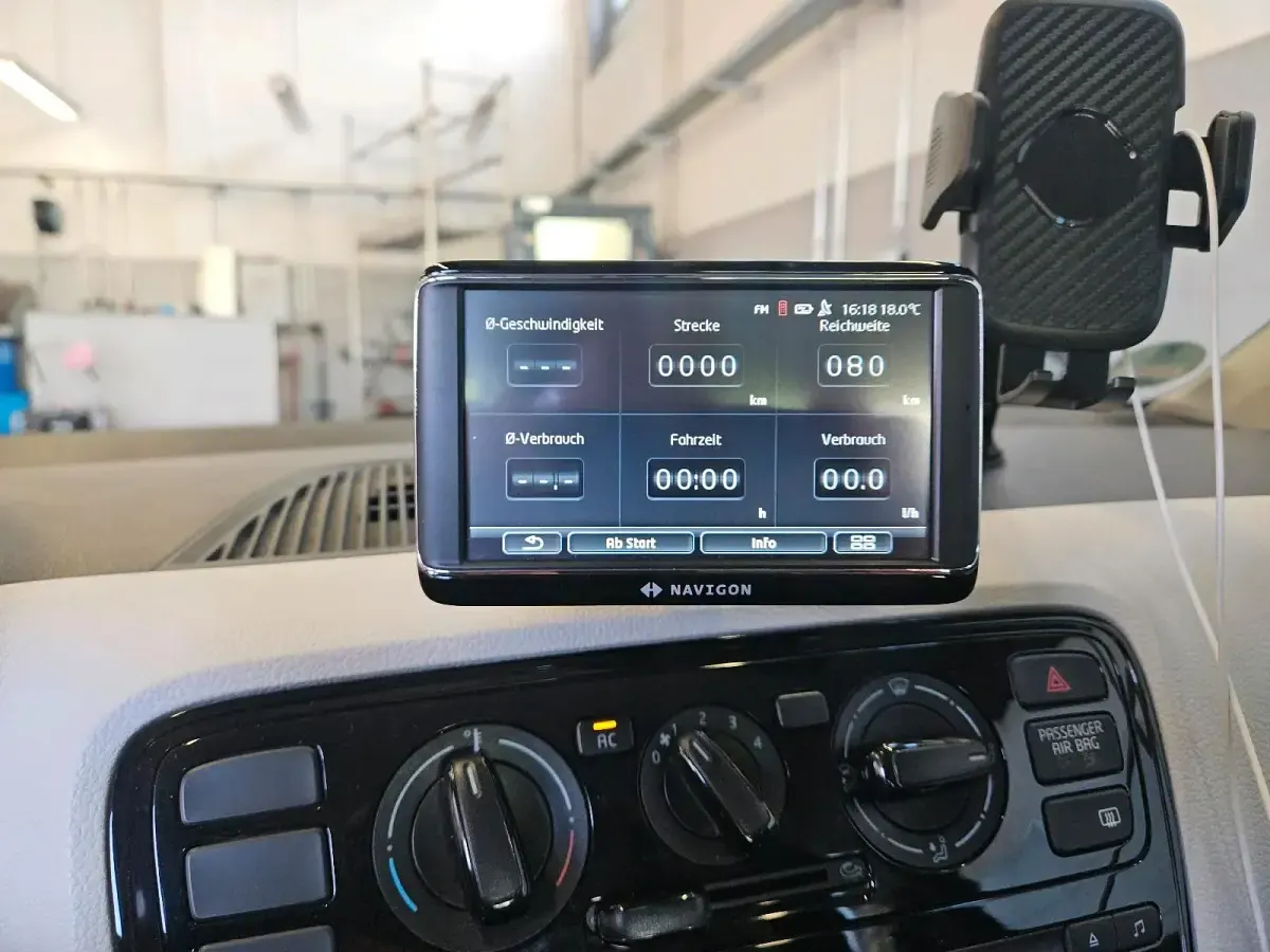 Gebraucht VW up! move up! 60 PS (44 kW) 2011 Schwarz Kleinwagen
