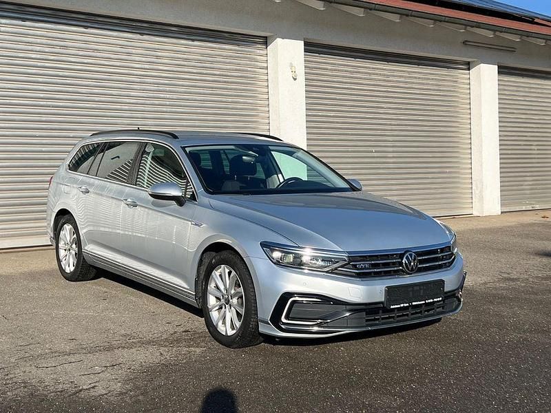 Gebraucht VW Passat GTE 218 PS (160 kW) 2021 Silber Kombi