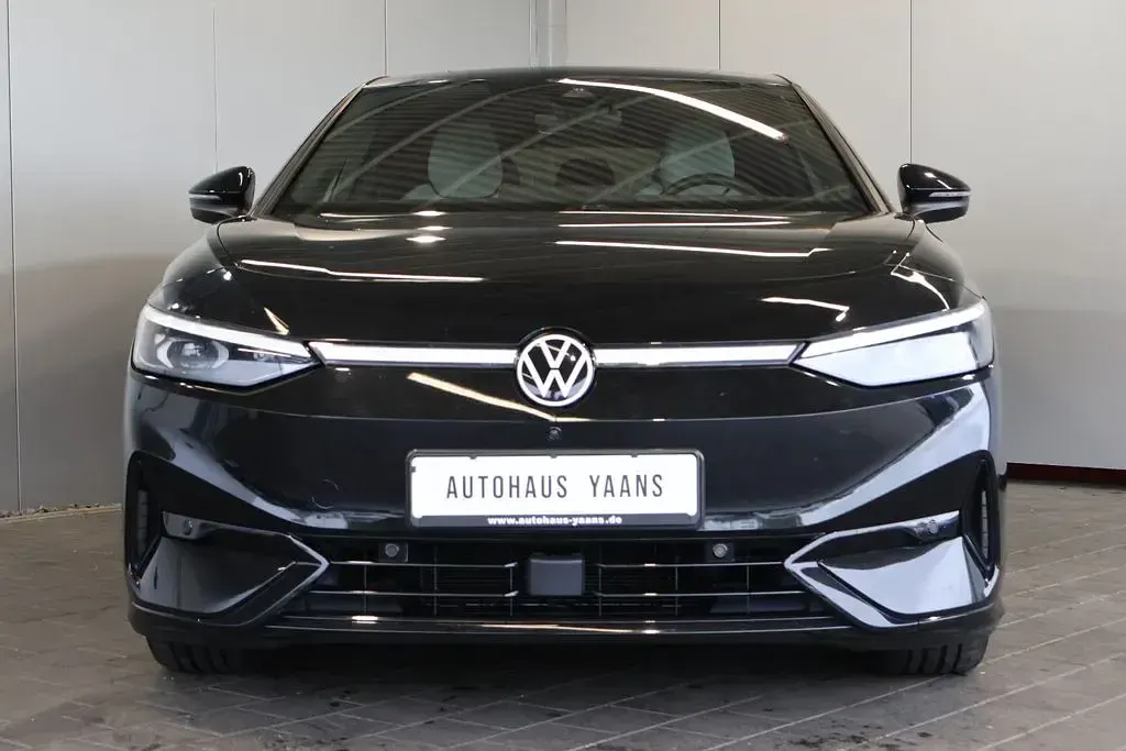 Gebraucht VW ID.7 Pro 210 kW (286 PS) 2023 Schwarz Kleinwagen