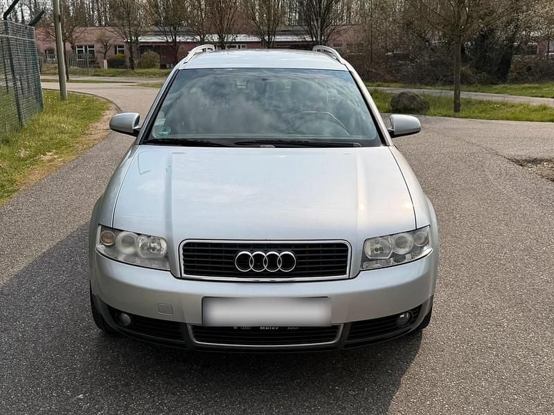 Gebraucht Audi A4 155 PS (114 kW) 2002 Silber Kombi