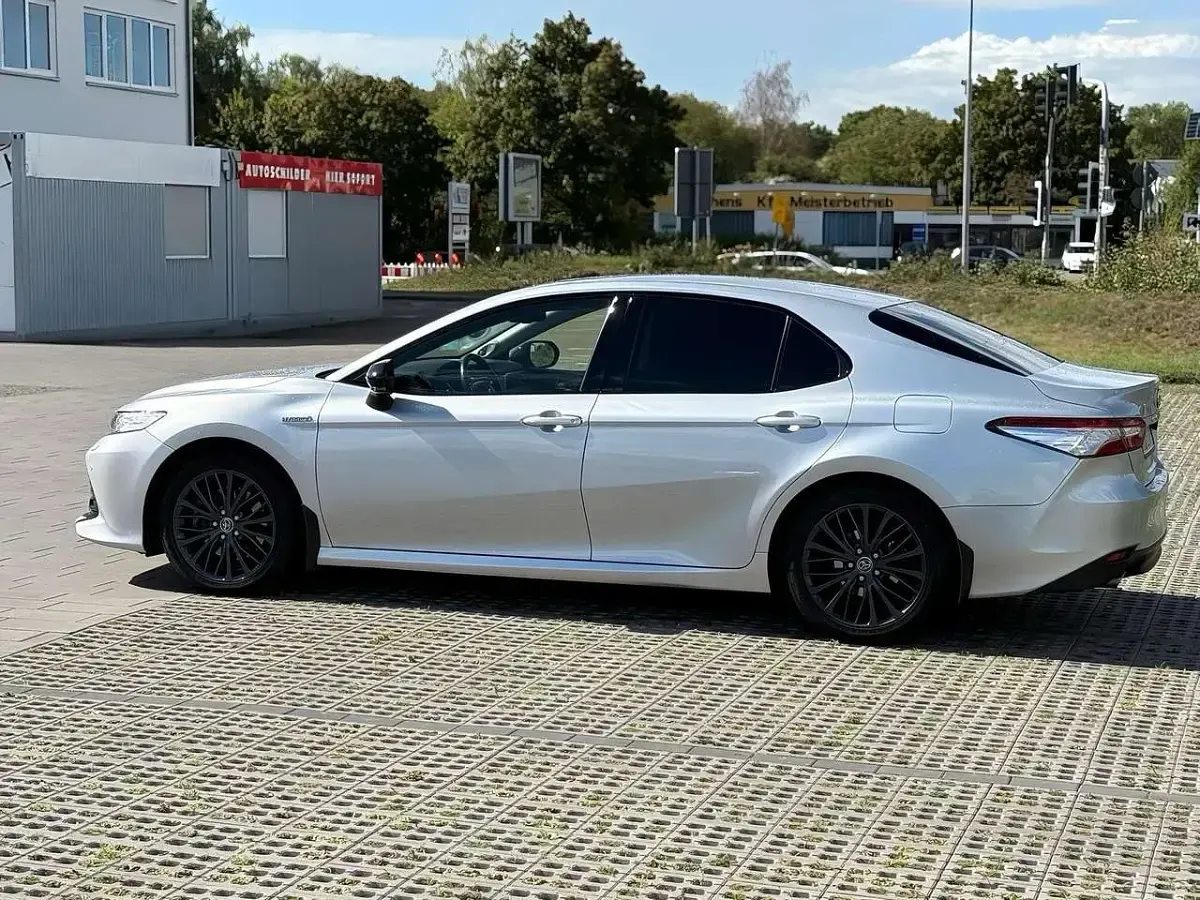 Gebraucht Toyota Camry Executive 218 PS (160 kW) 2019 Limousine