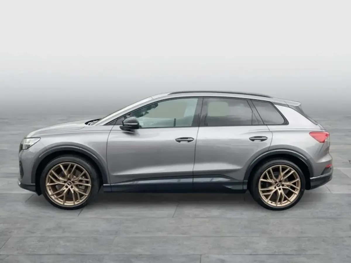 Gebraucht Audi Q4 e-tron Advanced 219 kW (299 PS) 2023 Taifungrau metallic SUV