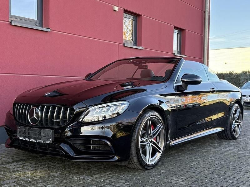 Schwarz Gebraucht 2021 Mercedes C63S AMG AMG Cabrio | 72.600 € (Fairer Preis) - Bild 1/4