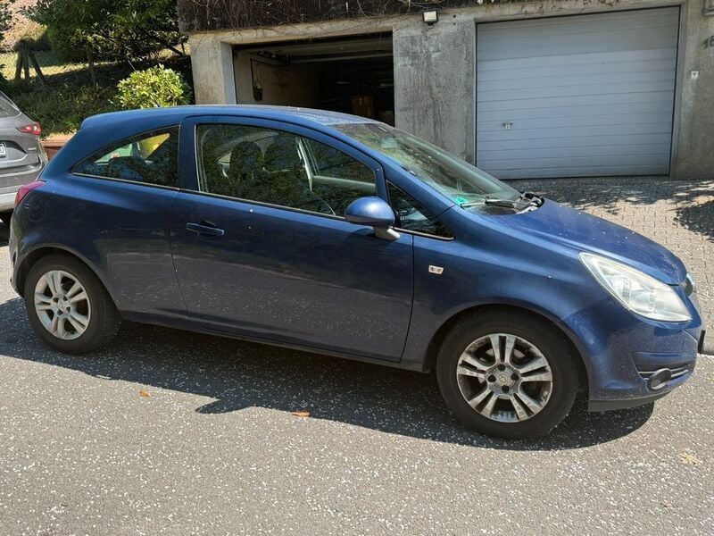 Blau Gebraucht 2009 Opel Corsa Color Edition Limousine | 1.399 € (Fairer Preis) - Bild 1/4