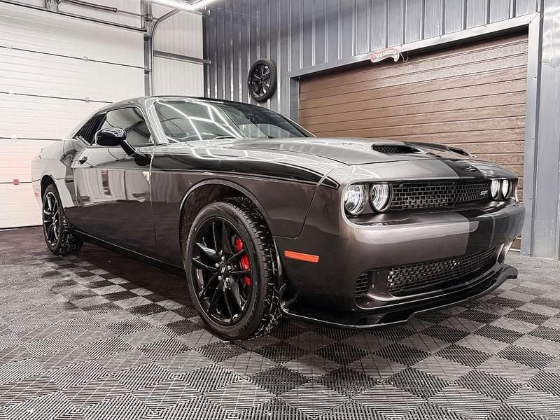 Gebraucht Dodge Challenger 306 PS (225 kW) 2023 Grau Coupé